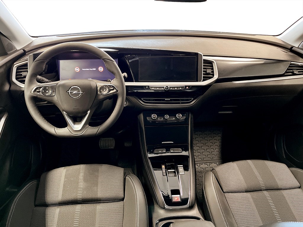 Bild på GS 1.2 PT 130hk Aut - B-KAMERA, CARPLAY