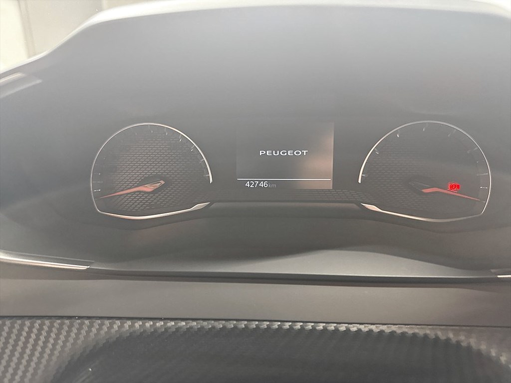 Bild på Active Pack 1.2 PT 100hk Aut - CARPLAY, FARTHÅLLARE