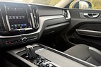 Volvo XC60 B4 AWD Drag / Värmare / Elstol / Vinterhjul