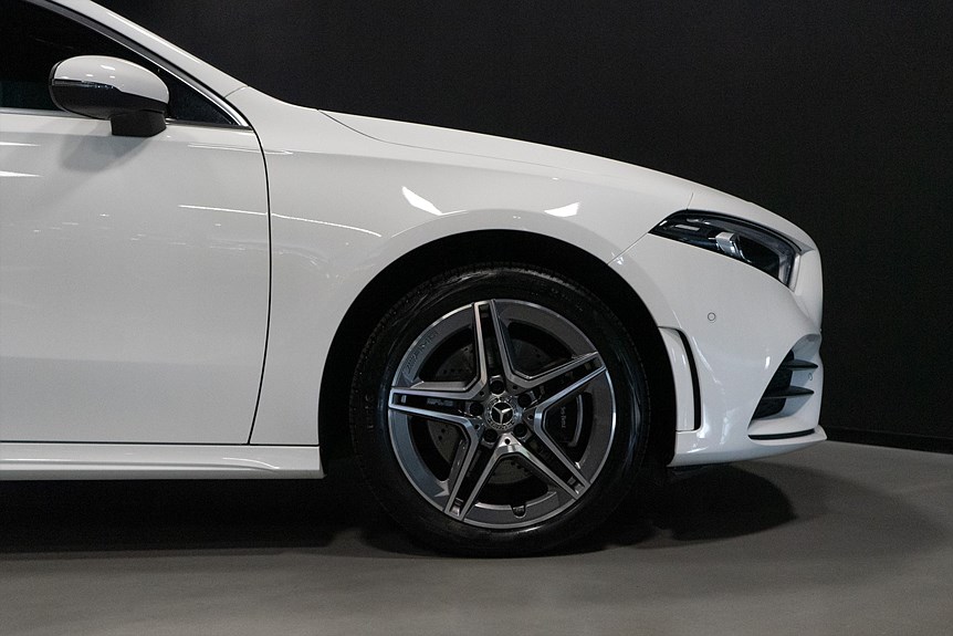Mercedes-Benz A 250 e Sedan AMG Premium 218hk