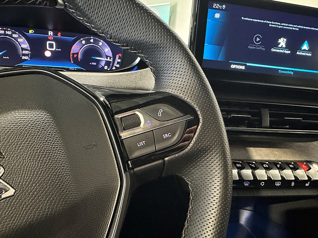 Bild på GT 1.2 PT 130hk Aut - B-KAMERA, CARPLAY