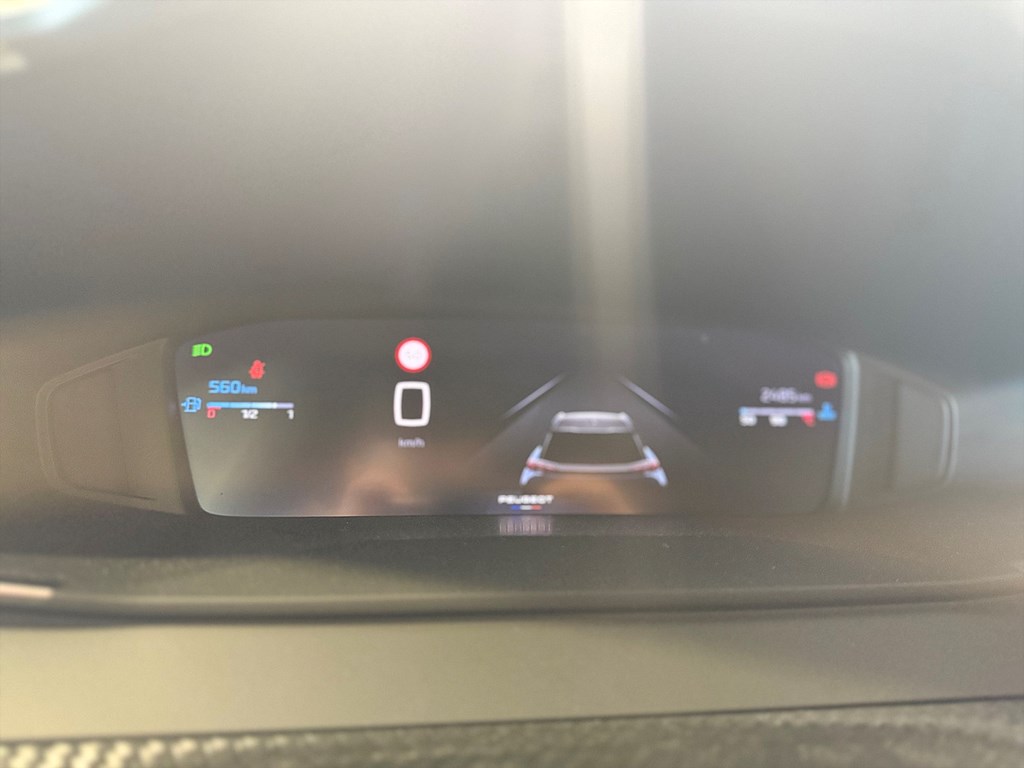 Bild på Allure 1.2 PT 130hk - CARPLAY, FARTHÅLLARE