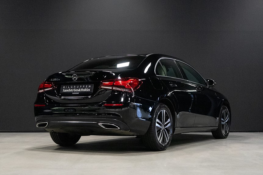 Mercedes-Benz A 250 e Sedan 218hk