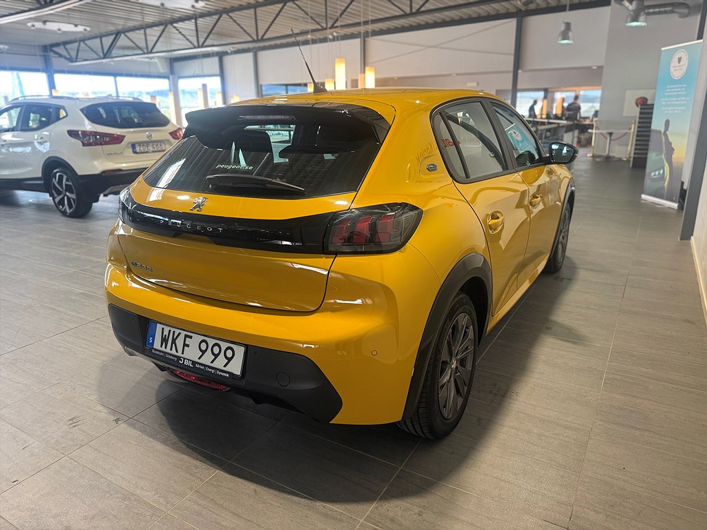 Bild på Active Pack 50kWh 136hk Aut - CARPLAY