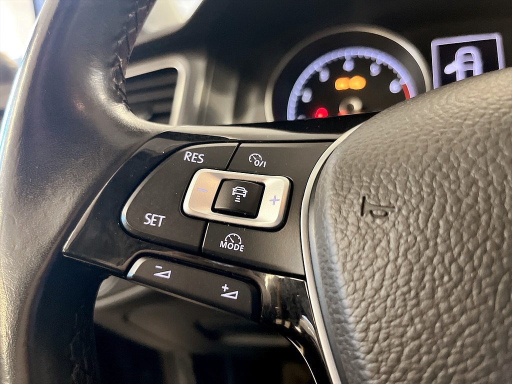 Bild på 1.0 TSI 110hk Aut - CARPLAY, FARTHÅLLARE