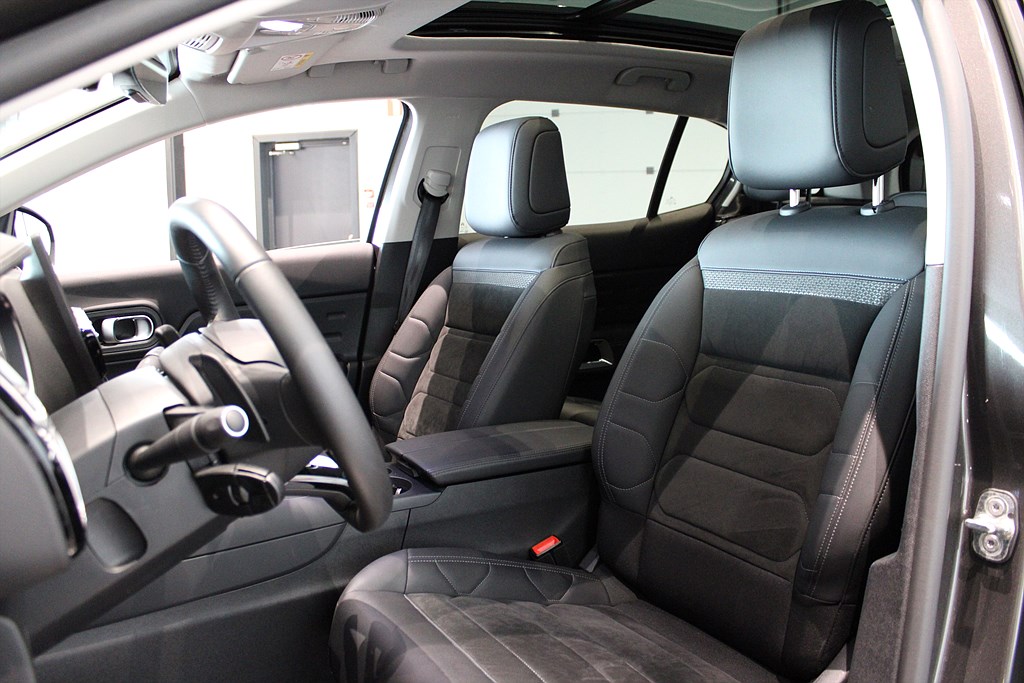 Bild på Shine exclusive PHEV 225hk Aut - PANO, 360-KAMERA