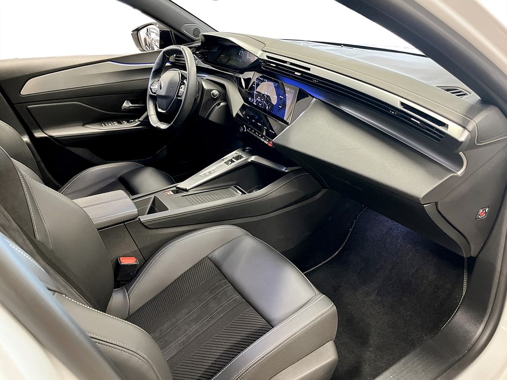 Bild på GT PHEV 225hk Aut - B-KAMERA, CARPLAY