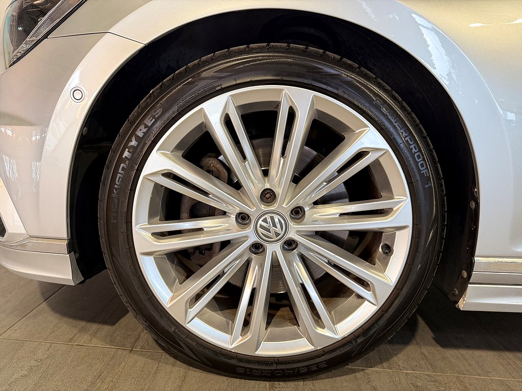 Bild på sportkombi GTR 2.0 TSI 280hk Aut AWD - DRAG,B-KAMERA