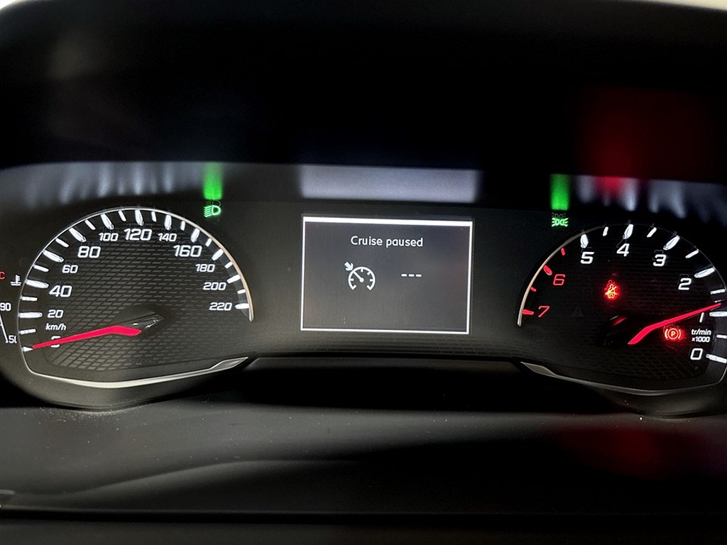 Bild på Active Pack 1.2 PT 100hk Aut - CARPLAY, BACKSENSORER