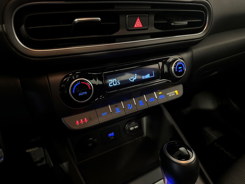 Bild på Essential 1.0 T-GDI 120hk Aut - B-KAMERA, CARPLAY, NAV