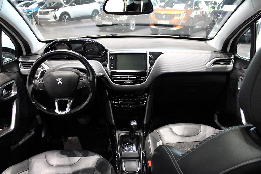 Bild på Allure 1.2 VTi 82hk Aut - PANORAMA, CARPLAY
