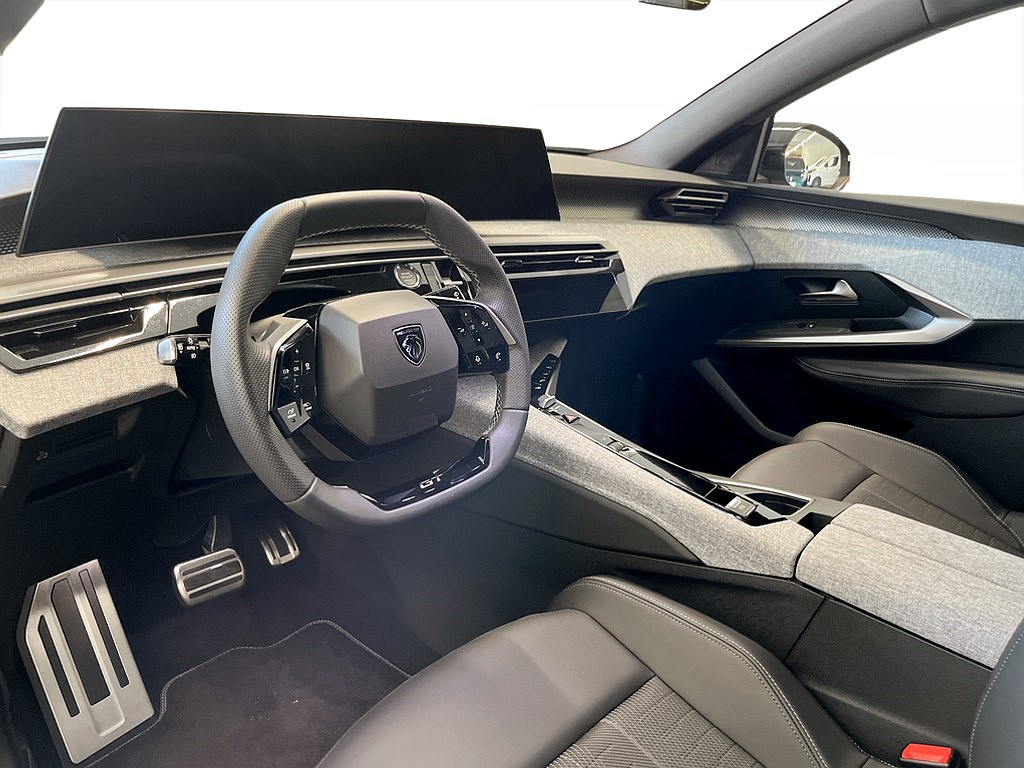 Bild på GT Hybrid 145hk Aut - B-KAMERA, CARPLAY, NAVI