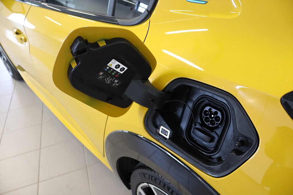 Bild på GT Pack 50kWh 136hk Aut - B-KAMERA, CARPLAY