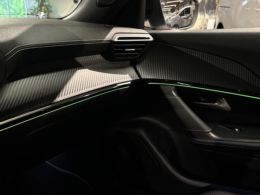 Bild på GT 1.2 PT 130hk Aut - M-VÄRMARE,NAVI,B-KAMERA,CARPLAY