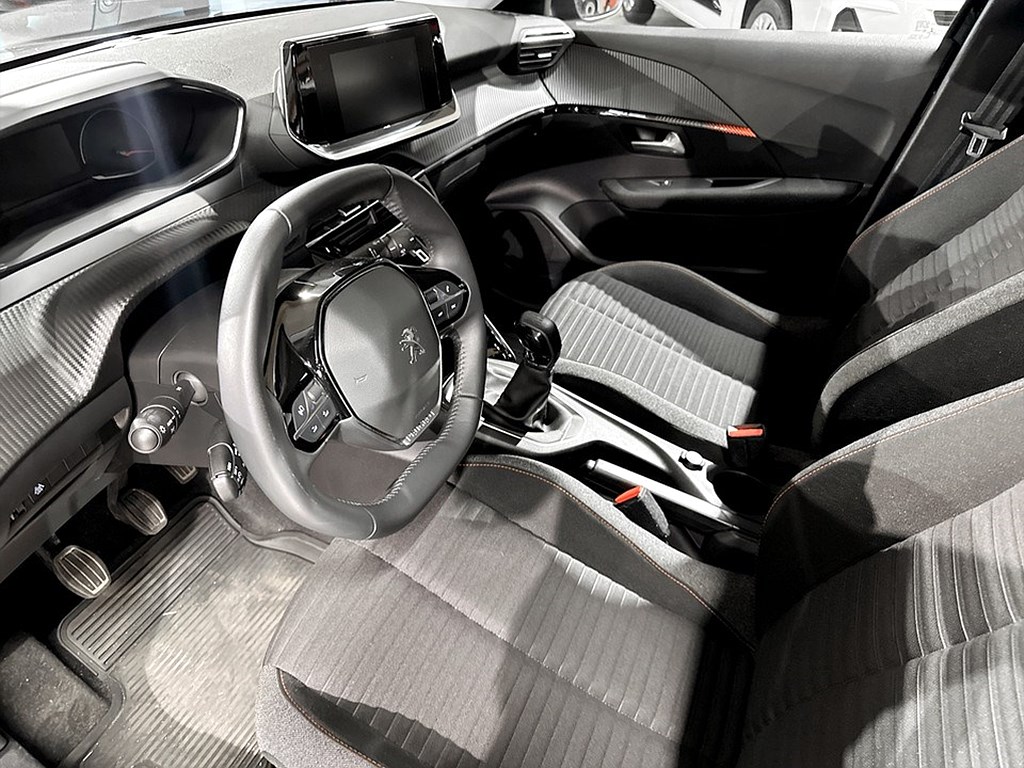 Bild på Active 1.2 PT 75hk - CARPLAY