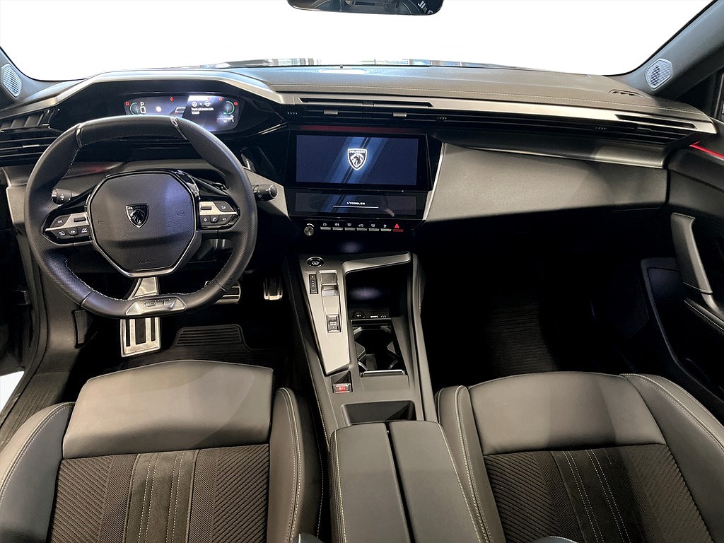 Bild på GT 1.2 PT 130hk Aut - B-KAMERA, CARPLAY