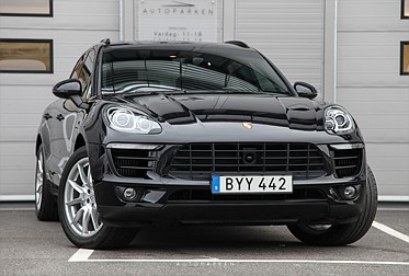 Porsche Macan S Svensksåld Panorama