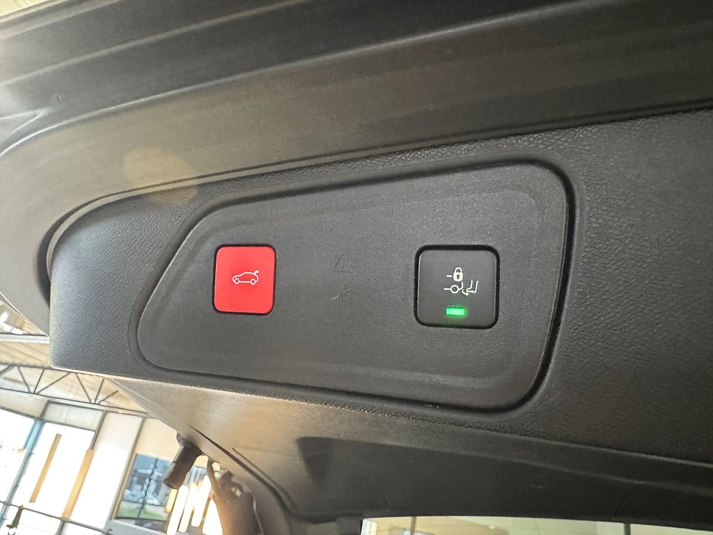 Bild på GT 1.2 PT 130hk Aut - B-KAMERA,CARPLAY,NAVI