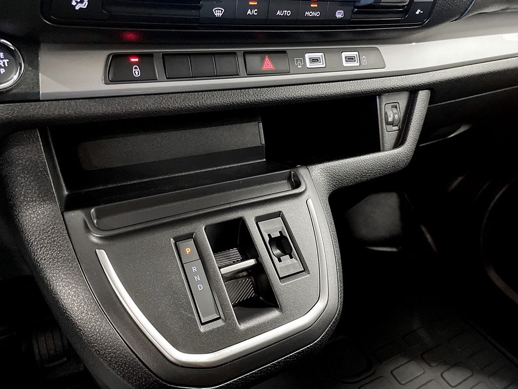 Bild på Business 145hk Aut L2 - EDITION! SERVICE & VINTERHJUL INGÅR!