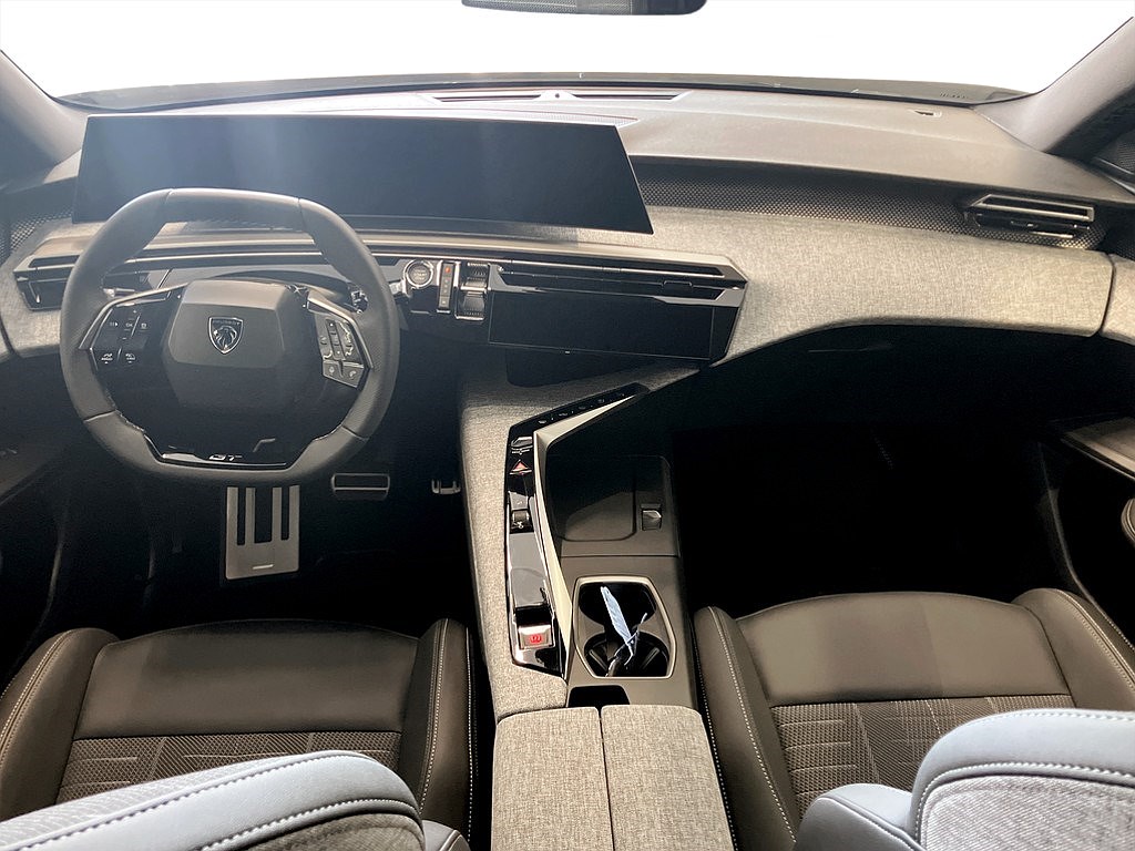 Bild på GT Hybrid 145hk Aut - 7-SITS, 360-KAMERA