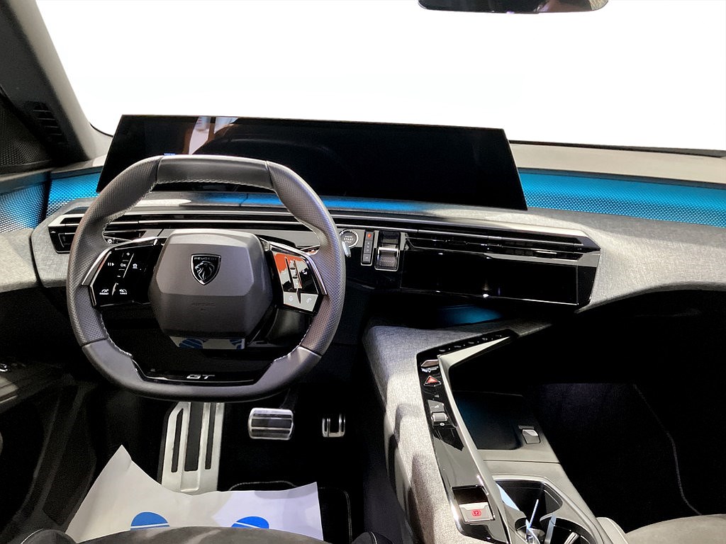 Bild på GT Hybrid 136hk Aut - B-KAMERA, CARPLAY