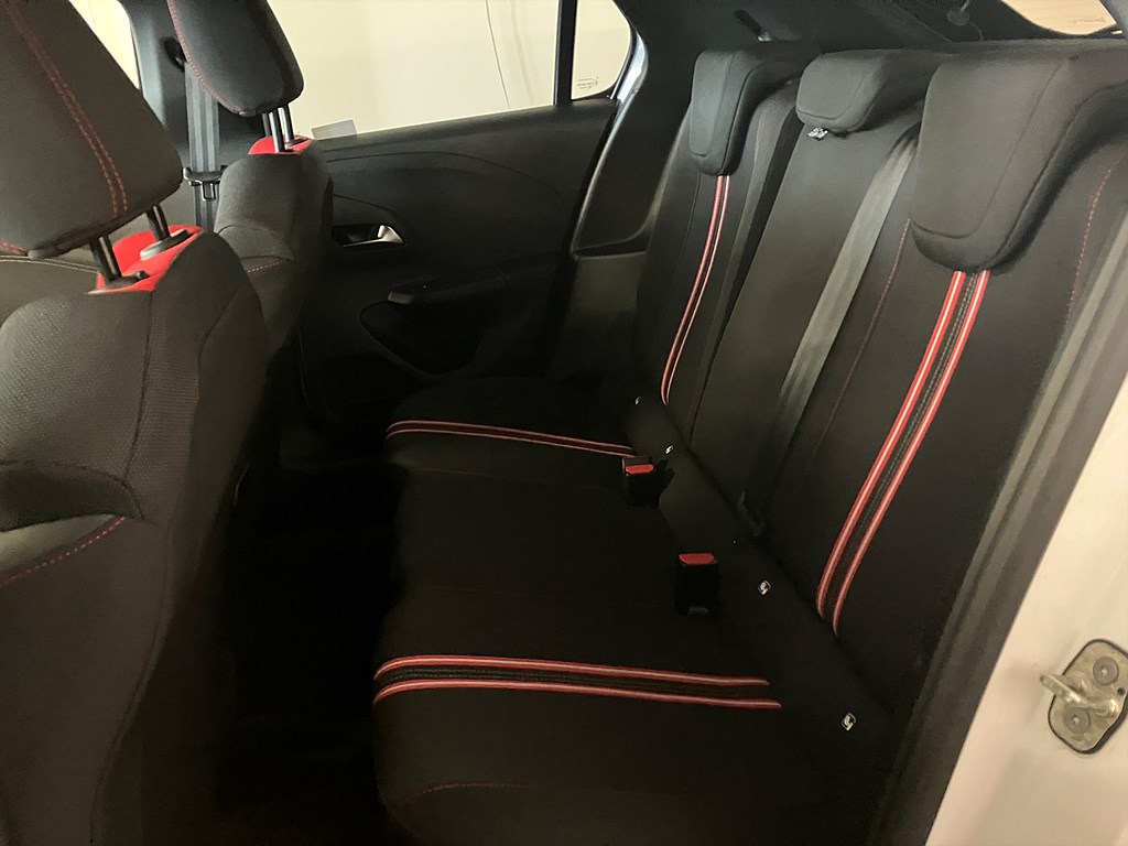 Bild på Ultimate 1.2 PT 130hk Aut - B-KAMERA, CARPLAY