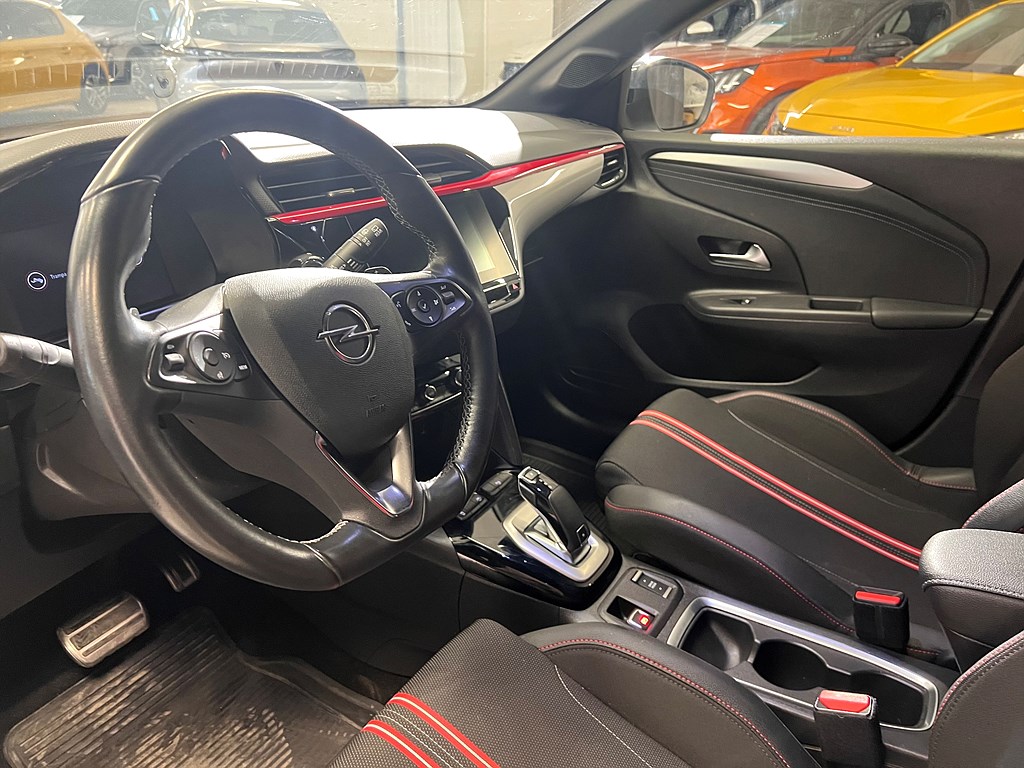 Bild på Ultimate 1.2 PT 130hk Aut - B-KAMERA, CARPLAY