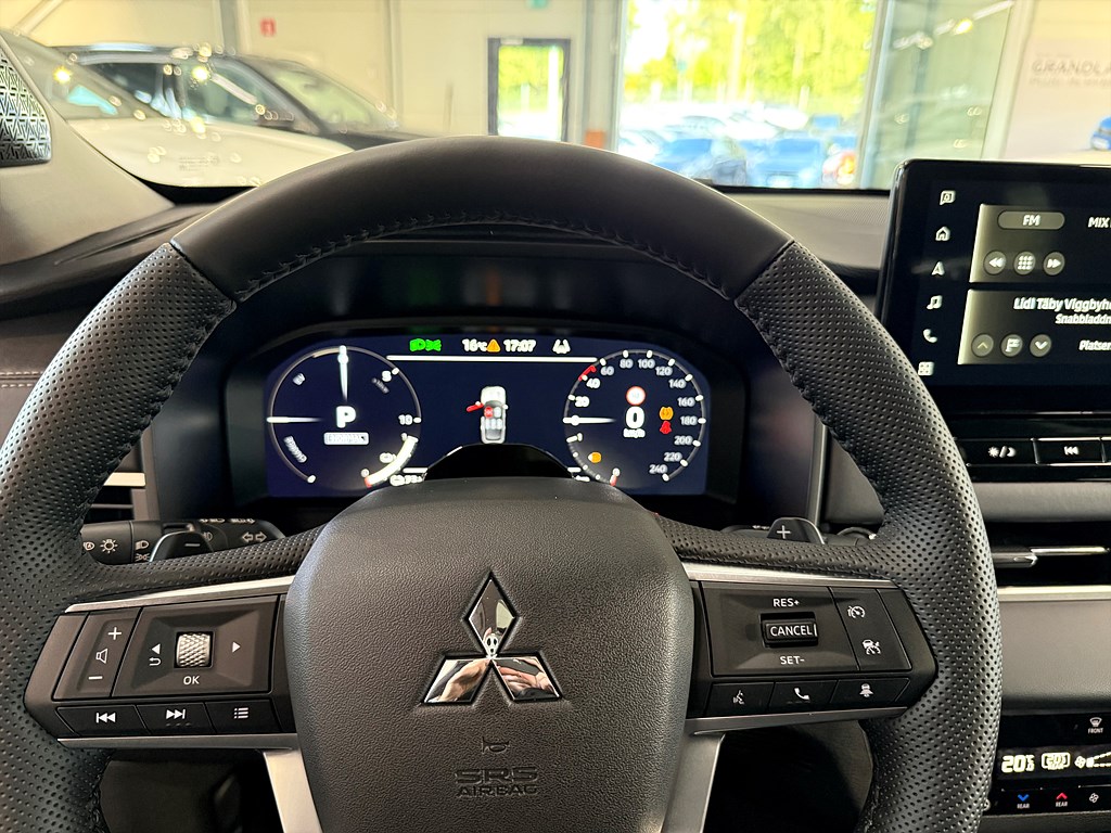 Bild på Instyle PHEV Aut 4WD - DEMO