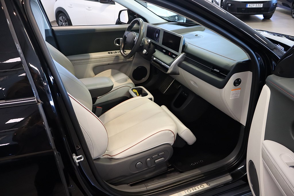 Bild på Advanced 72.6 kWh 218hk Aut - 360-KAMERA, DRAG, NAV