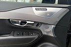 Volvo XC90 B5 AWD R-Design 7 sits Panorama B&W Drag MOMS