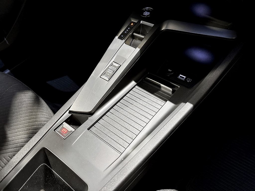 Bild på Active 1.2 PT 130hk Aut - CARPLAY, BACKSENSORER