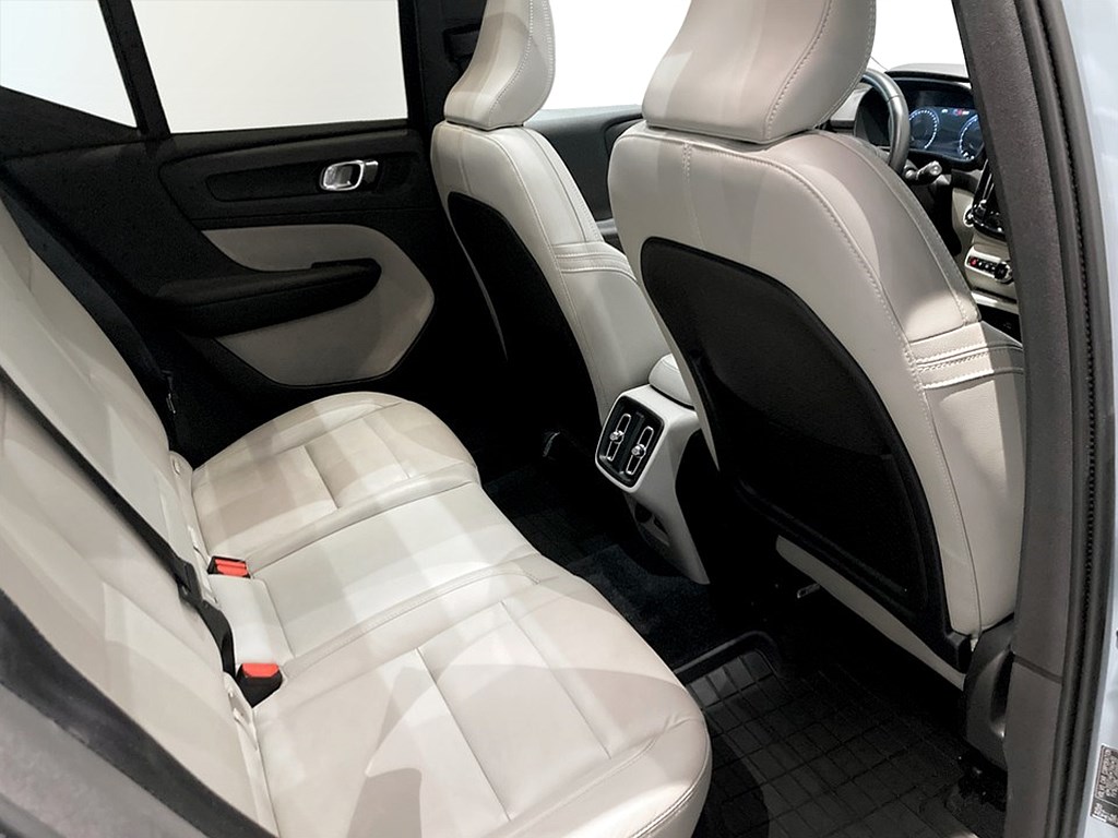 Bild på Momentum T5 250hk Aut - H/K,PANO,360-KAMERA