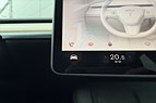 Tesla Model Y Standard Range RWD Dragkrok / Panorama / MOMS