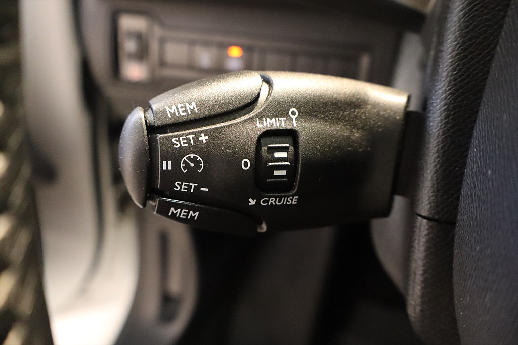 Bild på SW Active 1.2 PT 130hk Aut - CARPLAY,FARTHÅLLARE