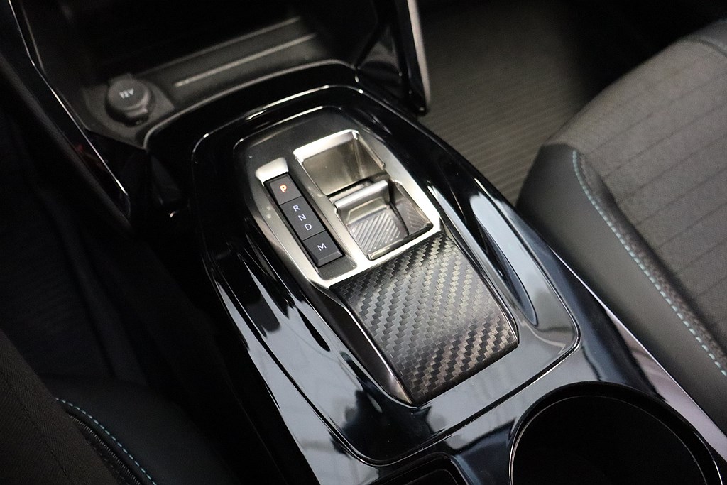 Bild på Allure Pack 1.2 PT 100hk Aut - B-KAMERA, CARPLAY