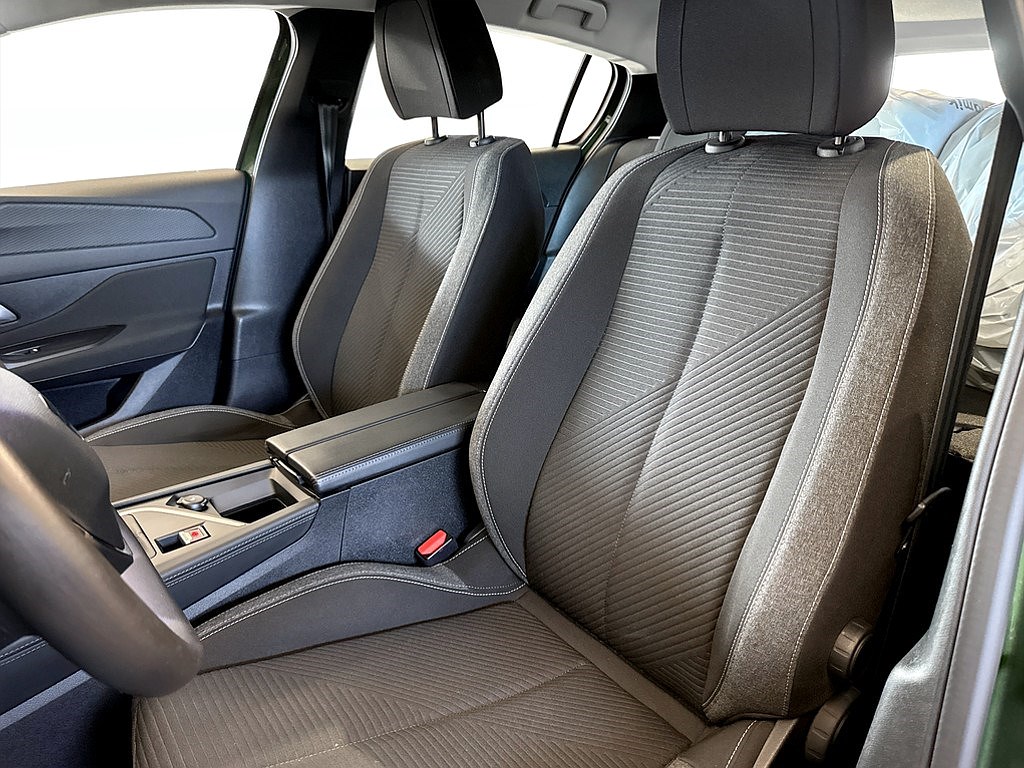 Bild på Active 1.2 PT 110hk - CARPLAY, FARTHÅLLARE