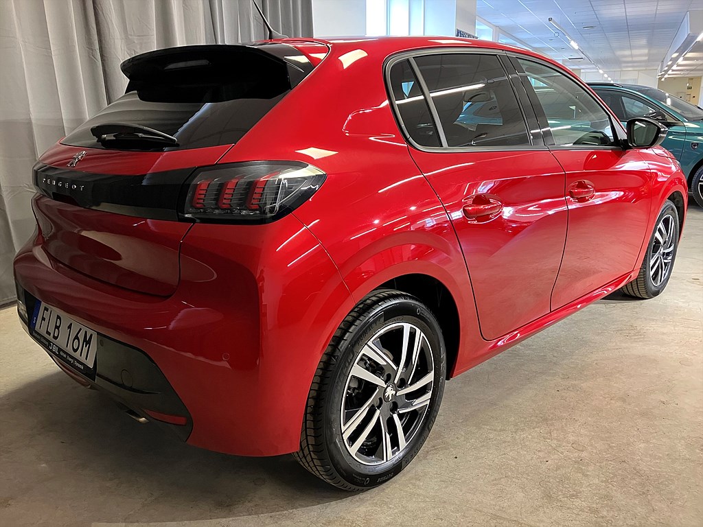 Bild på Allure Pack 1.2 PT 100hk - B-KAMERA, CARPLAY
