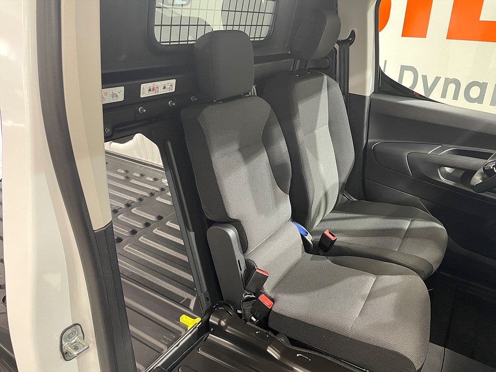 Bild på PRO+ 50kWh 136hk Aut L1 - B-KAMERA, NAVI