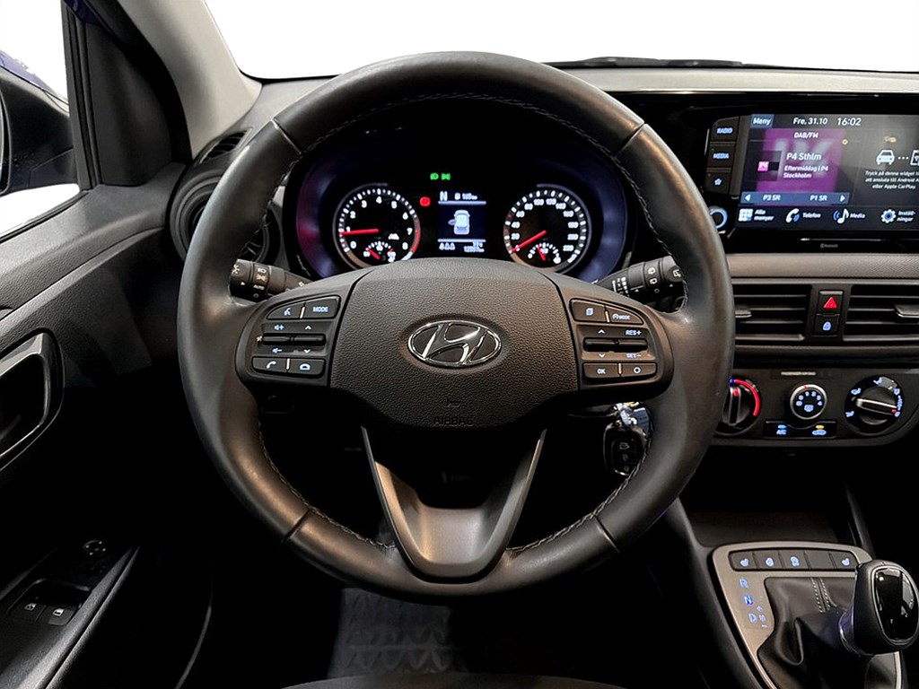 Bild på Essential 1.0 Blue AMT 67hk Aut - CARPLAY, RATTVÄRME