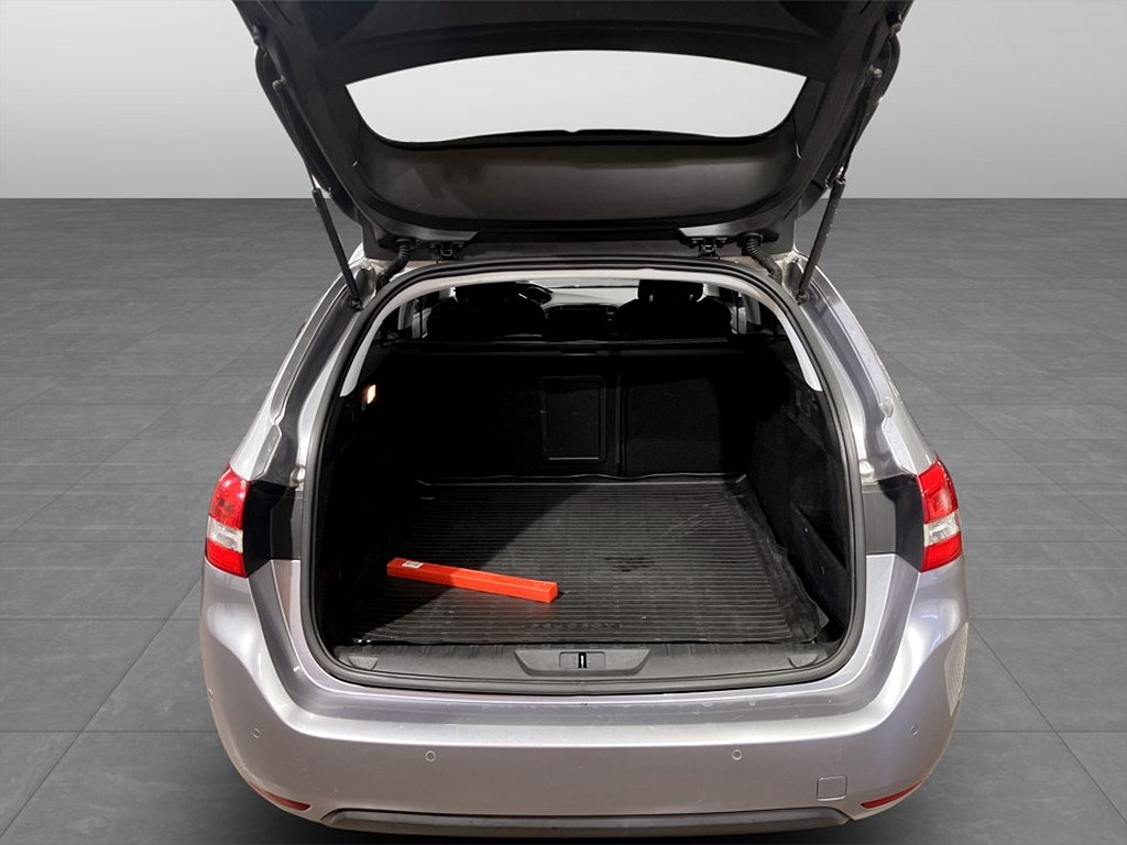 Bild på SW Allure 1.6 e-HDi 115hk - B-KAMERA, PANO