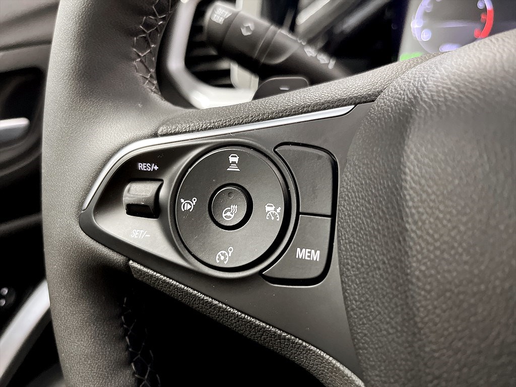 Bild på GS 1.2 PT 130hk Aut - B-KAMERA, CARPLAY