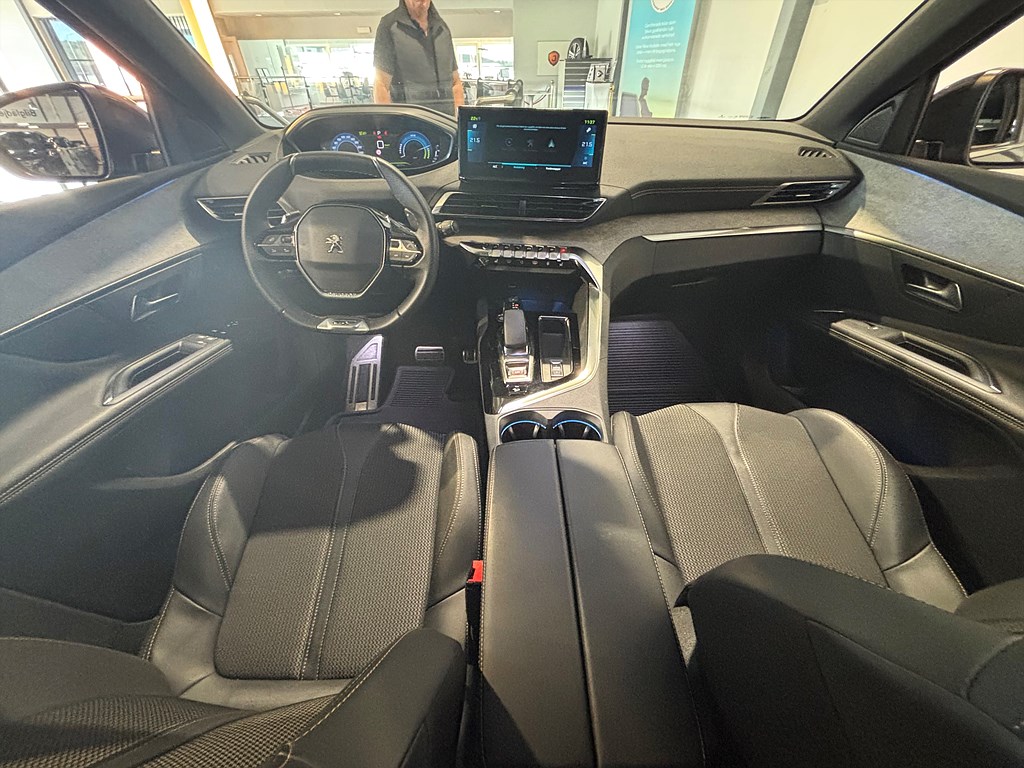Bild på GT Hybrid4 300hk Aut AWD - B-KAMERA, NAV