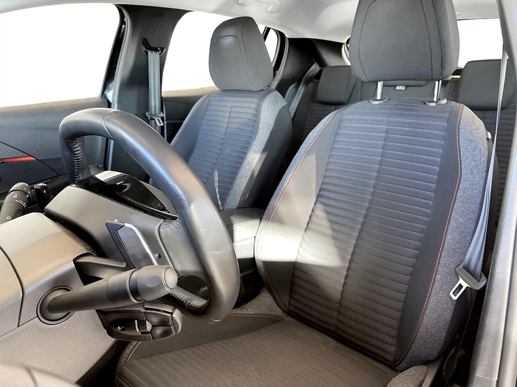 Bild på Active Pack 1.2 PT 100hk Aut - CARPLAY, FARTHÅLLARE