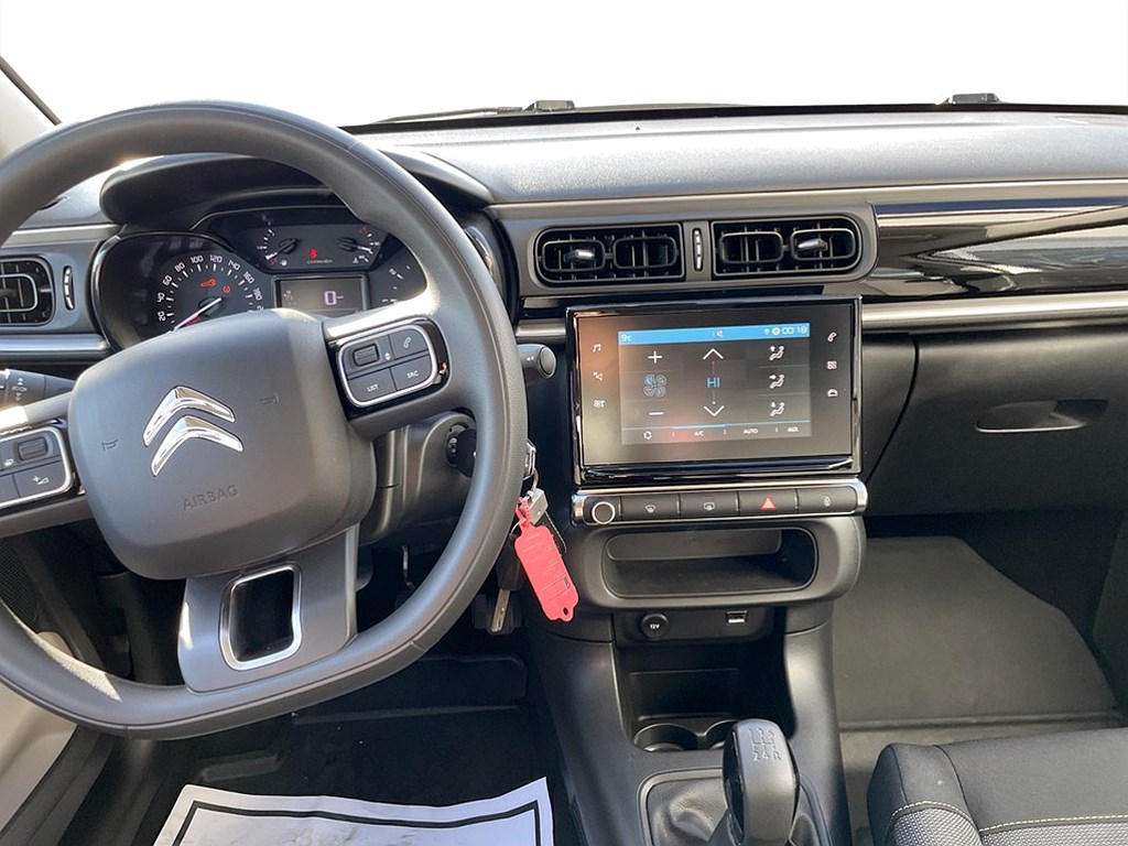 Bild på Feel 1.2 PT 82hk - CARPLAY, EN ÄGARE