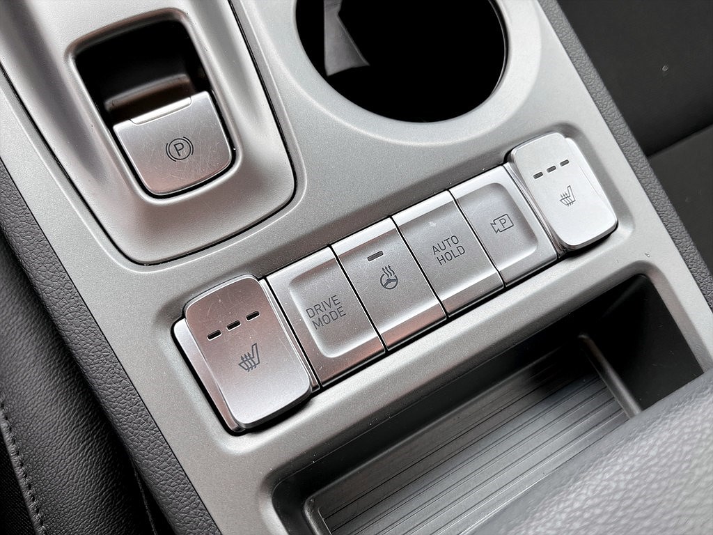 Bild på Ev Essential 39kwh 136hk Aut - NAV,B-KAMERA,CARPLAY