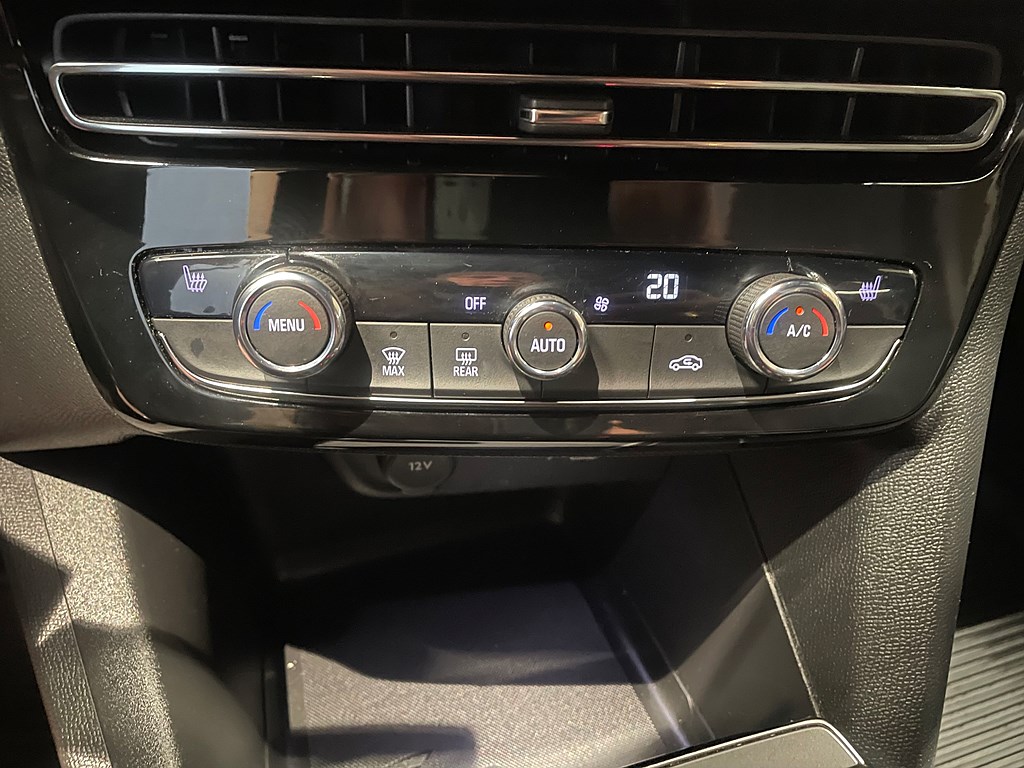 Bild på GS Line 1.2 PT 130hk Aut  - CARPLAY, BACKKAMERA