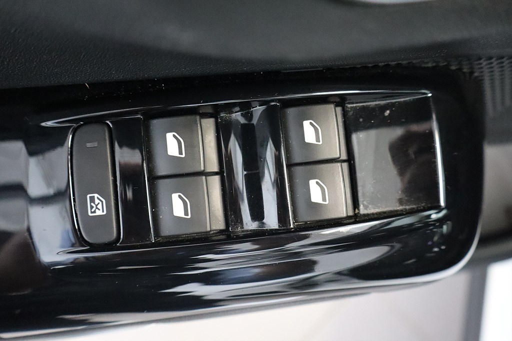 Bild på Shine 1.2 VTi 83hk - B-KAMERA, CARPLAY