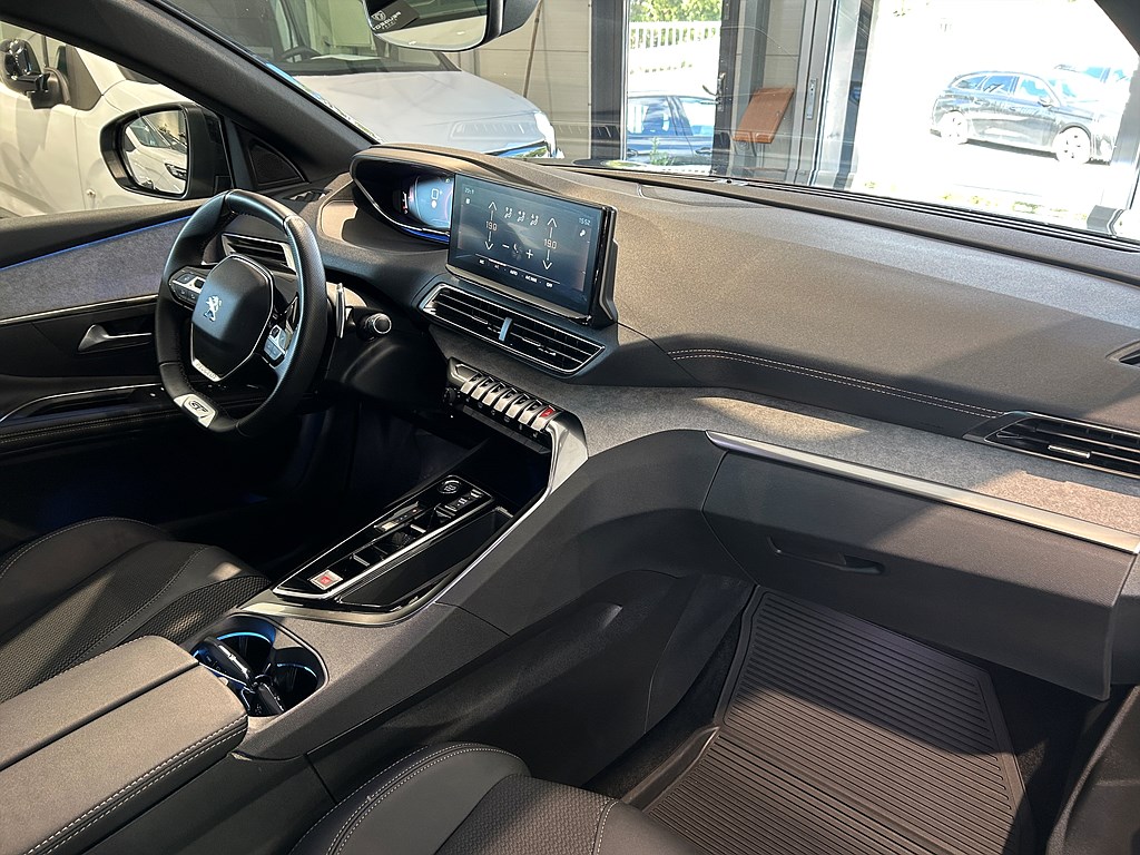 Bild på GT 1.2 PT 130hk Aut - B-KAMERA, CARPLAY
