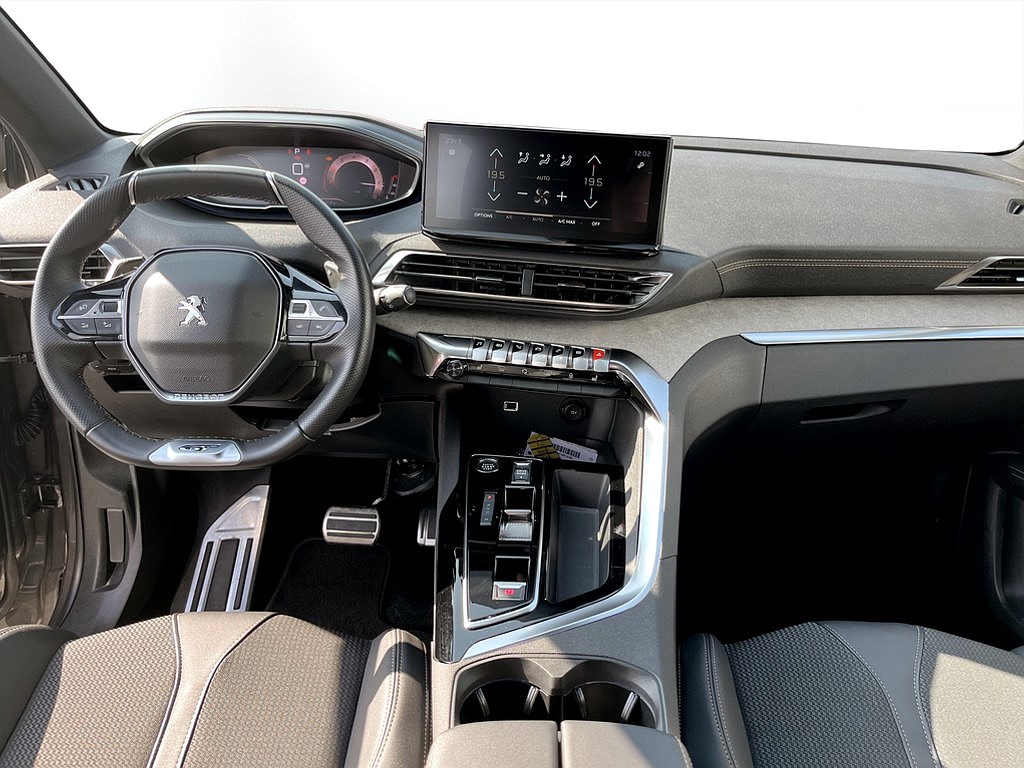 Bild på GT Black Pack 1.2 PT 130hk Aut - B-KAMERA, CARPLAY