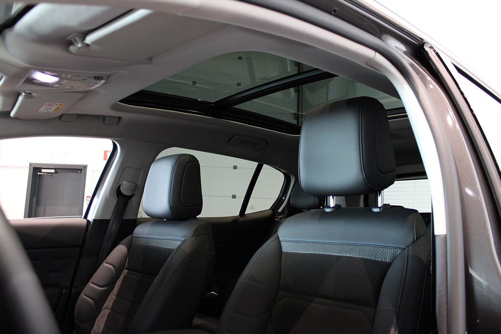 Bild på Shine exclusive PHEV 225hk Aut - PANO, 360-KAMERA